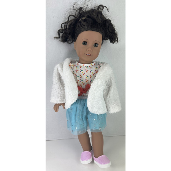 American Girl Truly Me Doll – Green Eyes – Brown Curly Hair 18" Medium Tan Skin - Picture 11 of 16